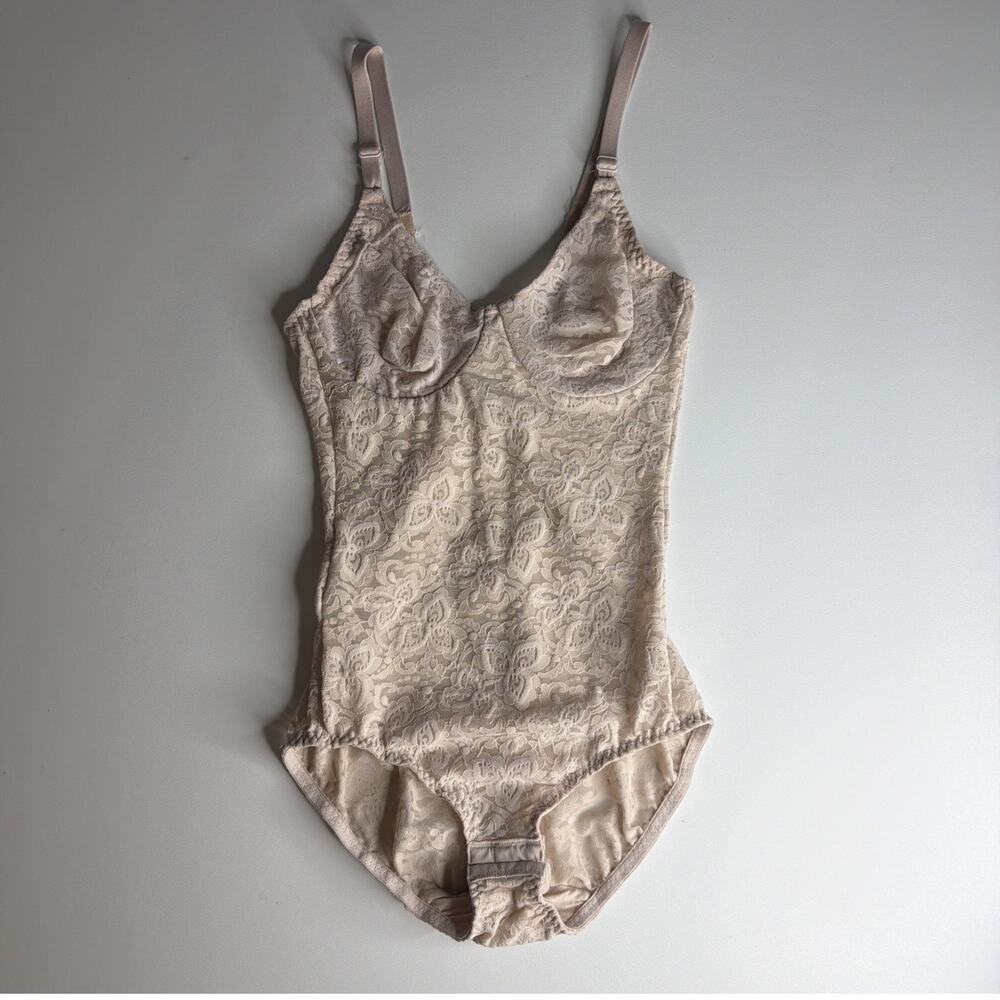 Bali 8L10 Lace 'N Smooth Body Shaper 34B Rose Pink Firm Underwire Bodysuit EUC